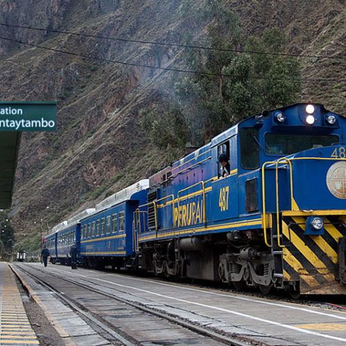 ¿Cómo llegar de Ollantaytambo a Machu Picchu?